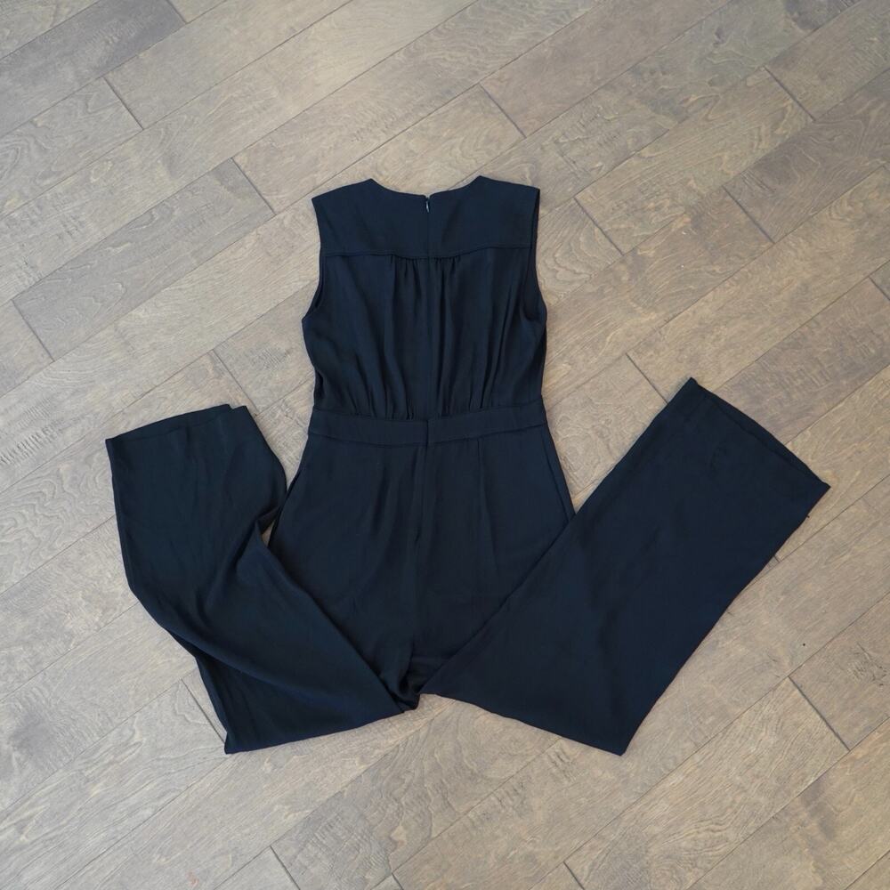 Diane von Furstenberg Viona Black Silk Blend V Neck Sleeveless Jumpsuit sz 4 - Picture 3 of 8